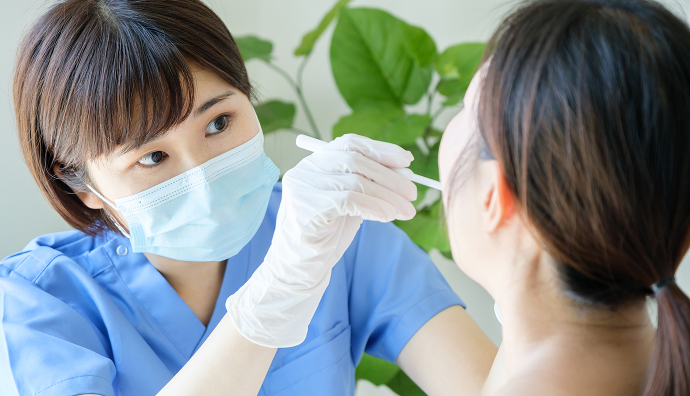 女性の専任ドクターが訪問します