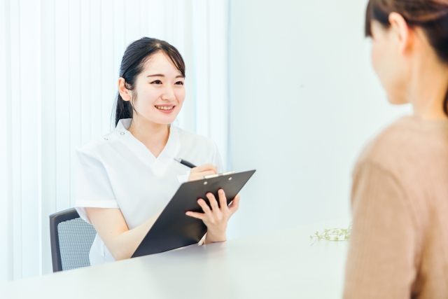 LINE・WEB・電話で予約しやすい