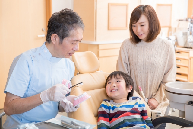 子供が歯医者を嫌がるときは？受診前の準備と治療に慣れるための進め方
